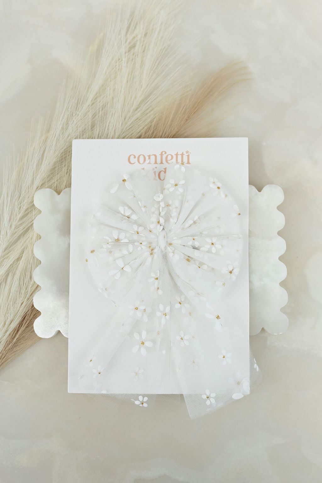 Large Tulle Sailor Bow - Golden Daisies