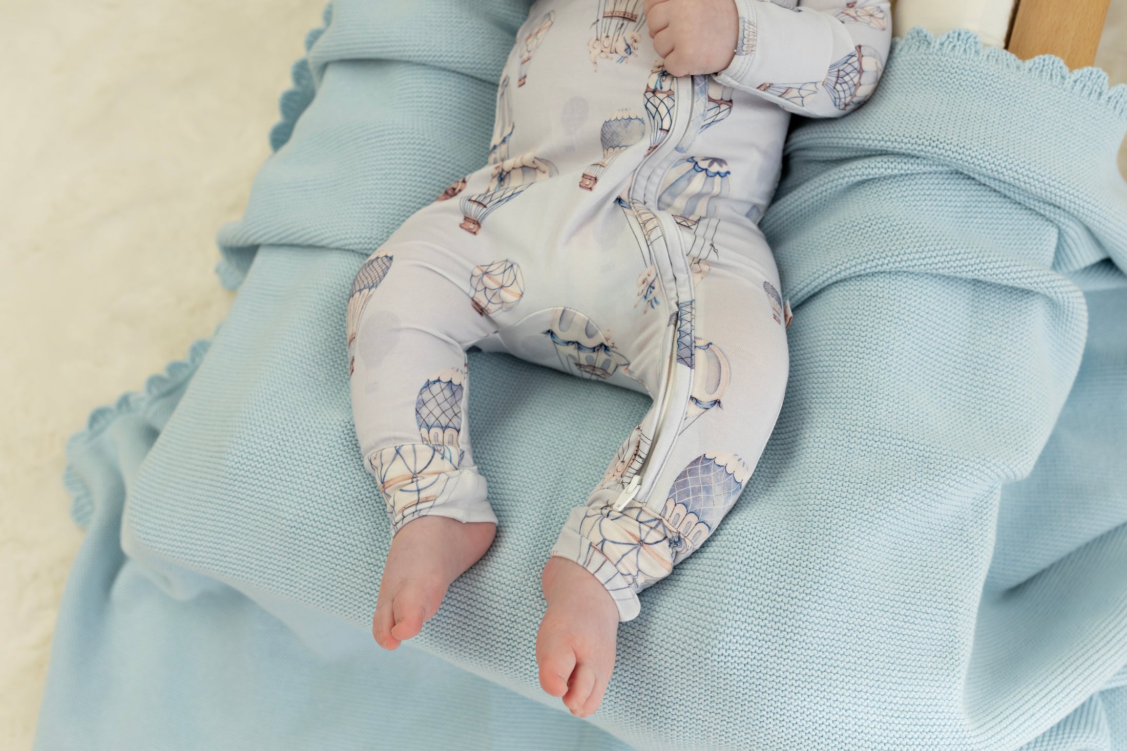 Dreamy Sheep - Bamboo Zipsuit