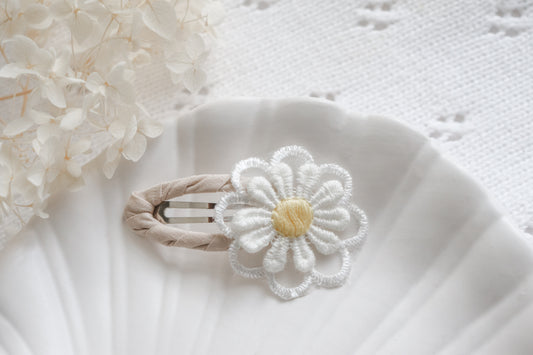 Large Daisy Hair Clip