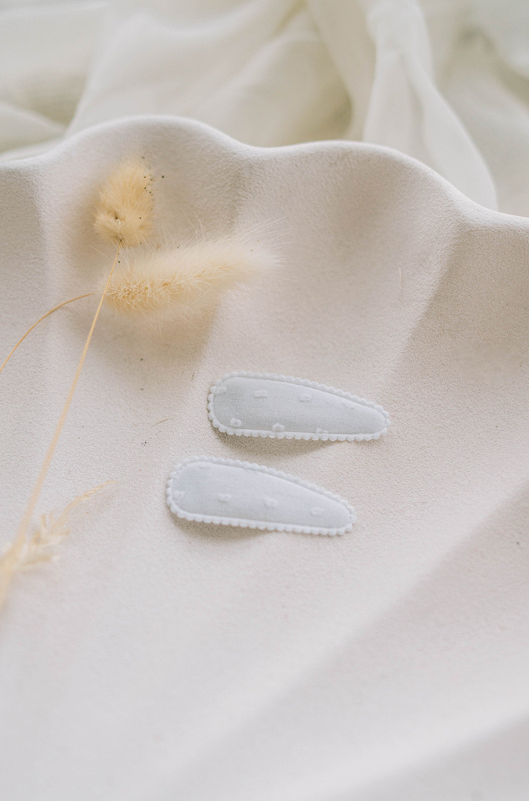 White Linen Hair clips - Set of 2